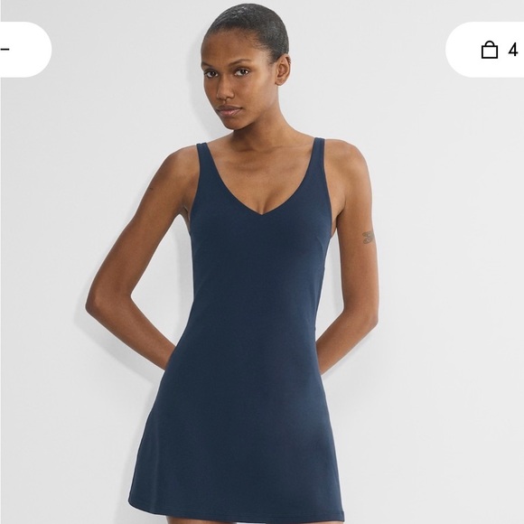 💙 Aritzia Overhead V-Neck Sports Dress | Navy | Size L | NWT 💙 - Picture 2 of 7